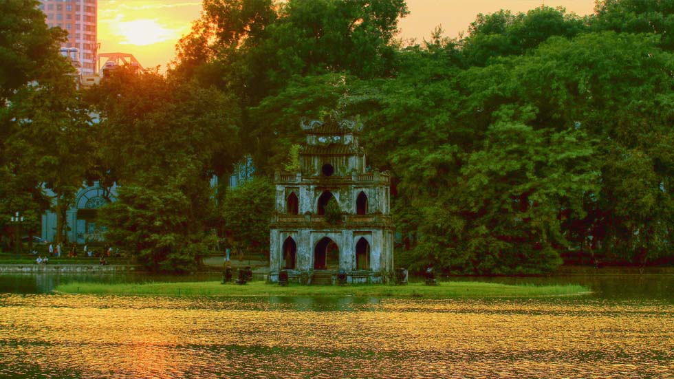 hoan-kiem-lake